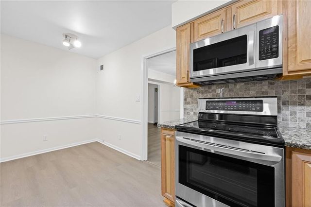 70 Chaumont Square NW, Atlanta, GA 30327