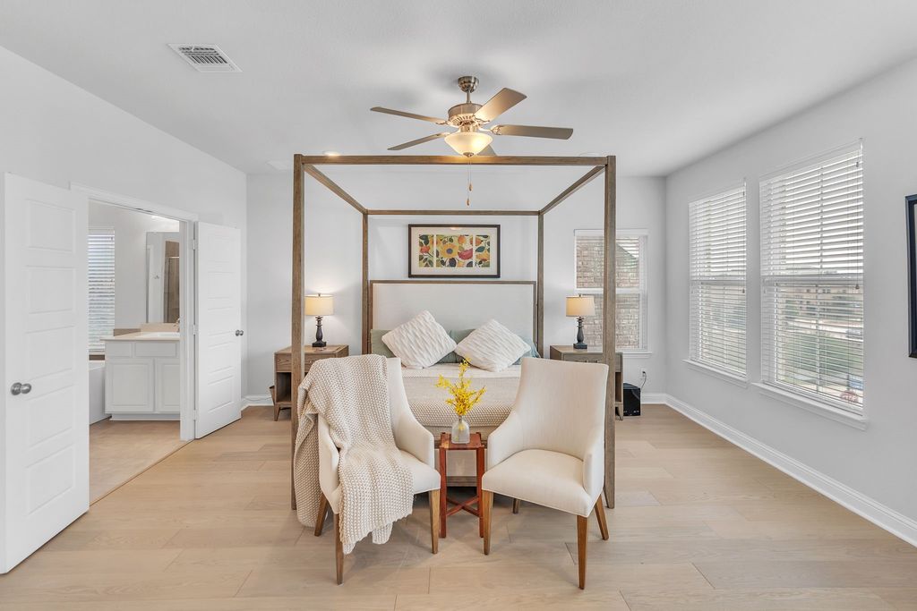 1005 Boyd Lane, Euless, TX 76040