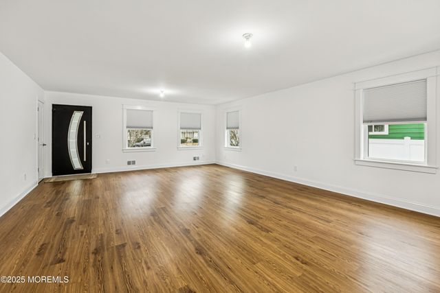 34 Kremer Avenue, Eatontown, NJ 07724