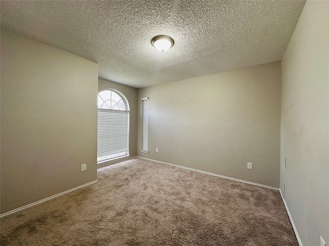8541 Mystic Trail, Fort Worth, TX 76118