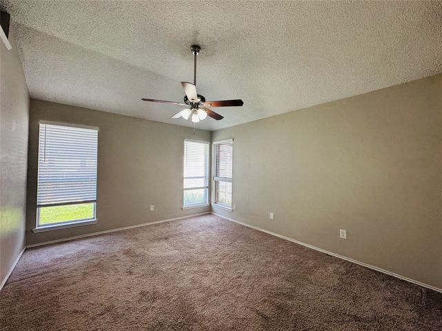 8541 Mystic Trail, Fort Worth, TX 76118