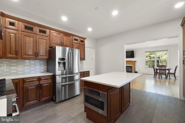 1131 ARNOLD RD, Westminster, MD 21157