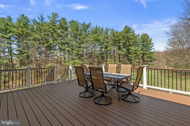 1131 ARNOLD RD, Westminster, MD 21157