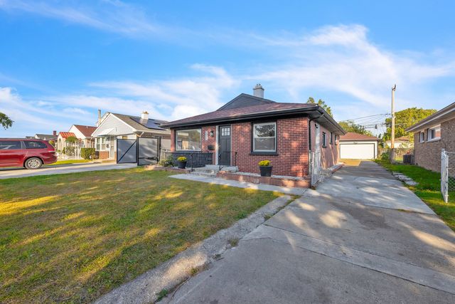 7817 S Kenton Avenue, Chicago, IL 60652