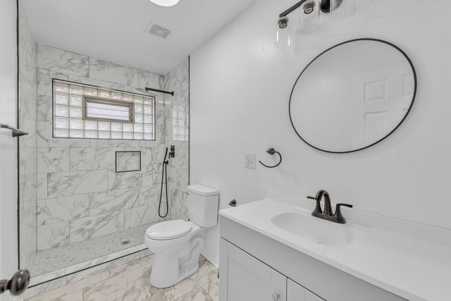 7817 S Kenton Avenue, Chicago, IL 60652