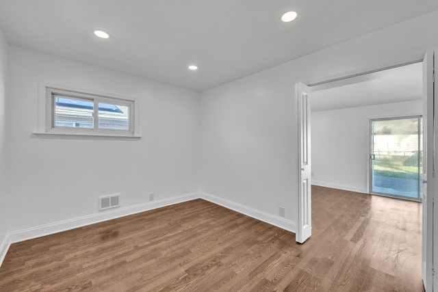 7817 S Kenton Avenue, Chicago, IL 60652