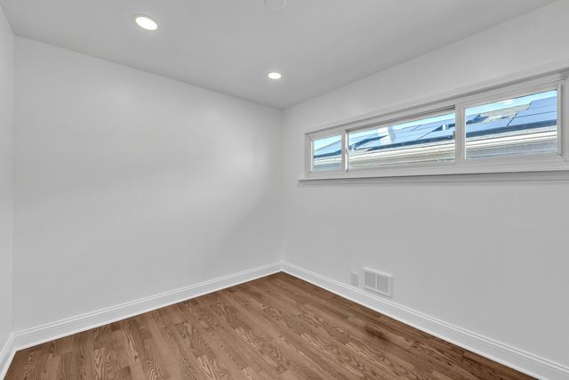 7817 S Kenton Avenue, Chicago, IL 60652