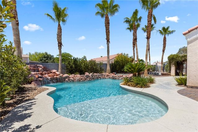 6813 Unicorn Street, Las Vegas, NV 89131
