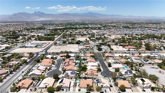 6813 Unicorn Street, Las Vegas, NV 89131