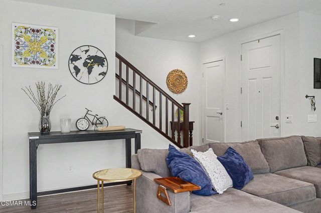 1830 Poppy Drive 1, Simi Valley, CA 93065