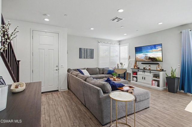 1830 Poppy Drive 1, Simi Valley, CA 93065