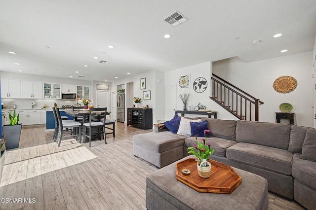 1830 Poppy Drive 1, Simi Valley, CA 93065