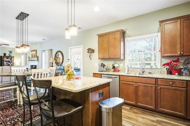 918 Pine Way, Dallas, GA 30157