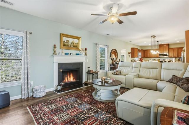 918 Pine Way, Dallas, GA 30157