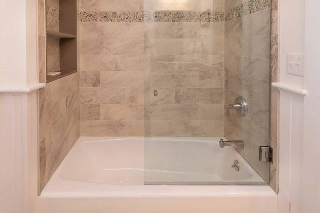 181 Circuit Avenue, Oak Bluffs, MA 02557