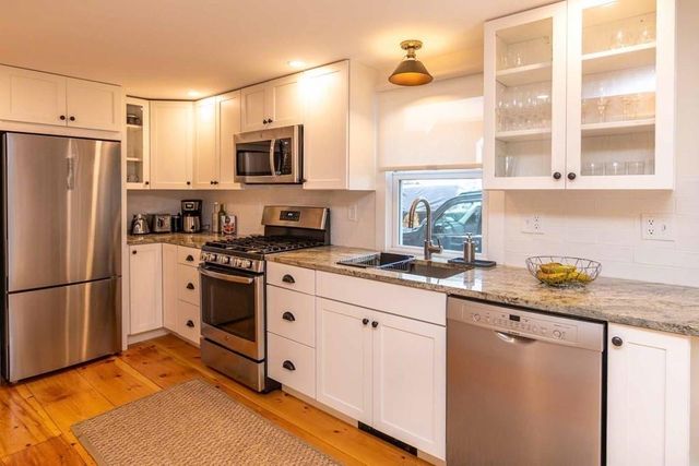 181 Circuit Avenue, Oak Bluffs, MA 02557