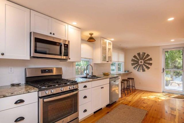 181 Circuit Avenue, Oak Bluffs, MA 02557