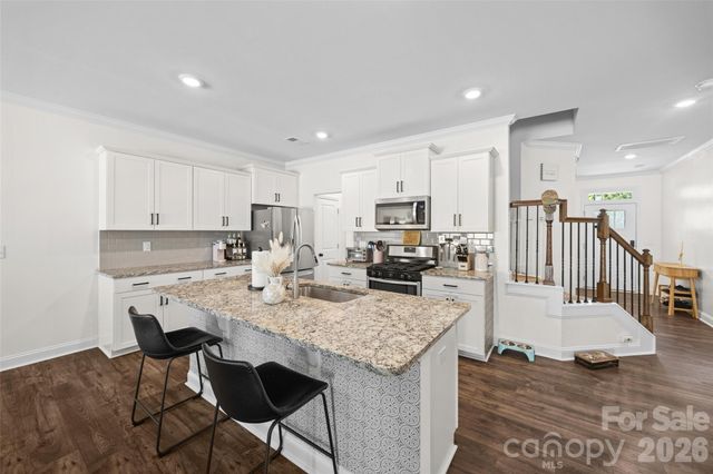 616 Altamonte Drive, Lake Wylie, SC 29710