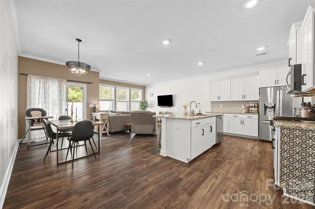 616 Altamonte Drive, Lake Wylie, SC 29710