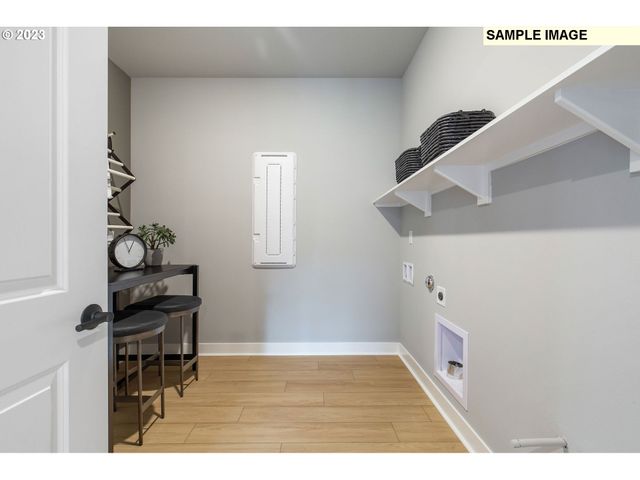 420 W IVY St, Washougal, WA 98671