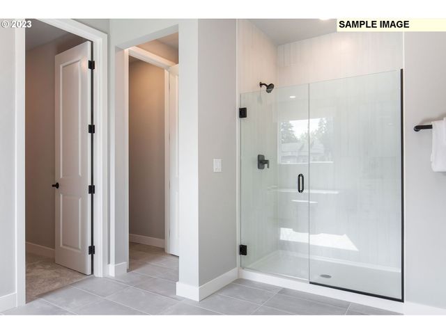 420 W IVY St, Washougal, WA 98671