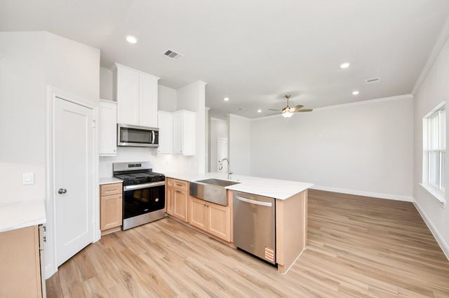 10310 Cabo Del Sol Lane, Cleveland, TX 77327
