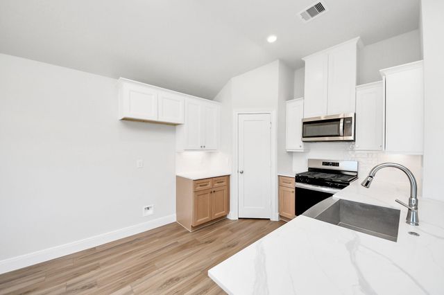 10310 Cabo Del Sol Lane, Cleveland, TX 77327
