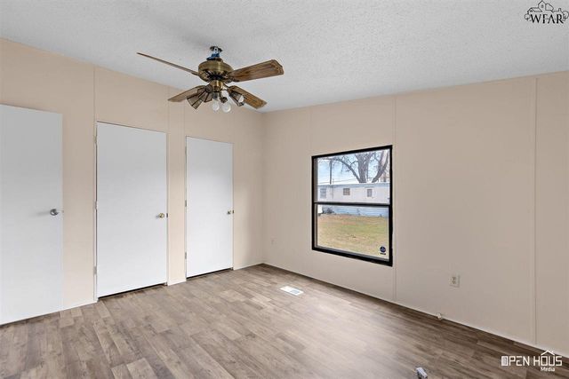 205 W 1ST STREET, Burkburnett, TX 76354