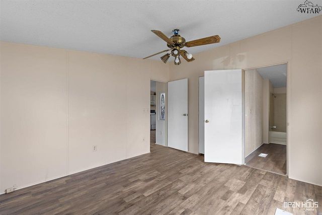 205 W 1ST STREET, Burkburnett, TX 76354