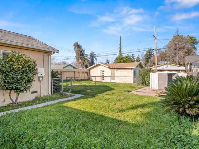 1315 E Fountain Way, Fresno, CA 93704