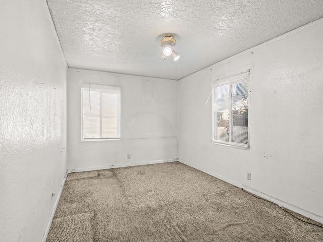 1315 E Fountain Way, Fresno, CA 93704