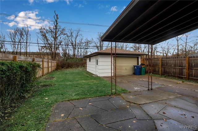 98 Taunton Place, Buffalo, NY 14216