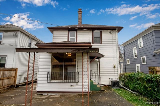 98 Taunton Place, Buffalo, NY 14216