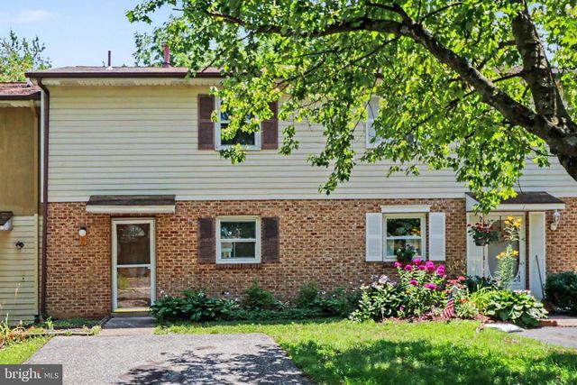3 DARTMOUTH CT, Mechanicsburg, PA 17055