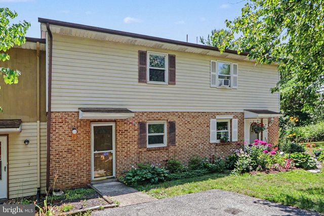 3 DARTMOUTH CT, Mechanicsburg, PA 17055