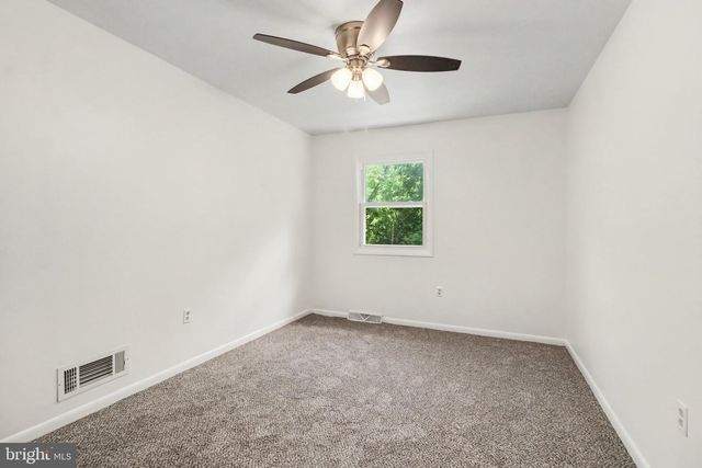 3 DARTMOUTH CT, Mechanicsburg, PA 17055