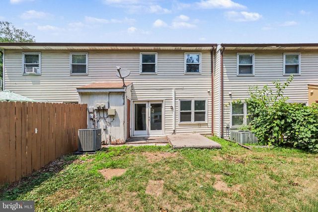 3 DARTMOUTH CT, Mechanicsburg, PA 17055