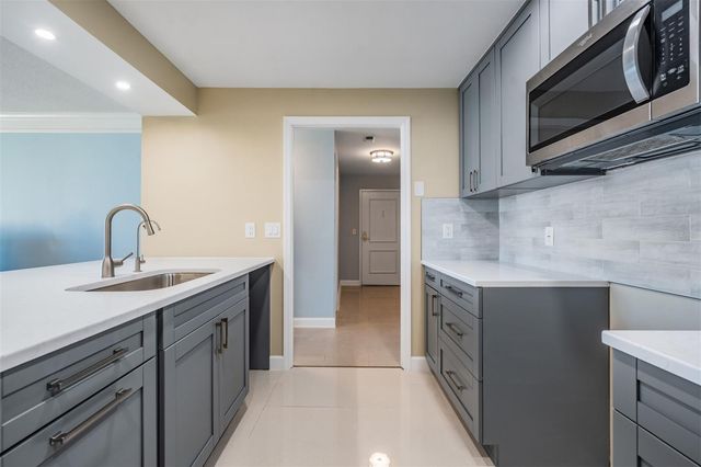 345 BAYSHORE BOULEVARD 1402, Tampa, FL 33606