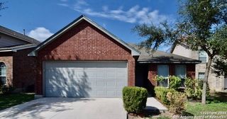 9011 Hilltop Crossing Dr, San Antonio, TX 78251