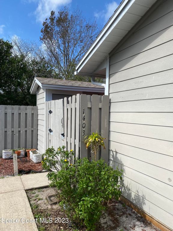 1927 Quail Ridge Court 1403, Cocoa, FL 32926