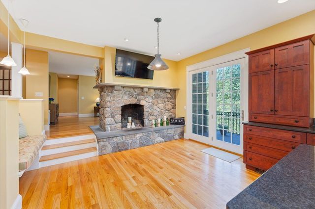 662 Hurricane Road, Keene, NH 03431
