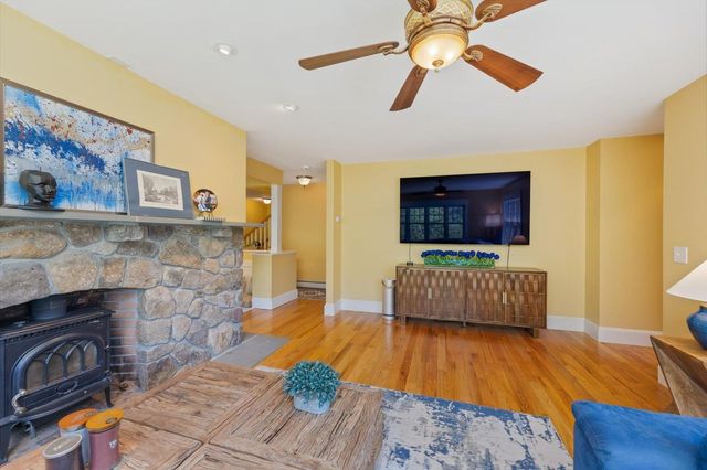 662 Hurricane Road, Keene, NH 03431