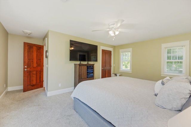 662 Hurricane Road, Keene, NH 03431