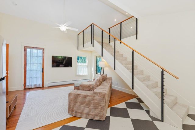 662 Hurricane Road, Keene, NH 03431