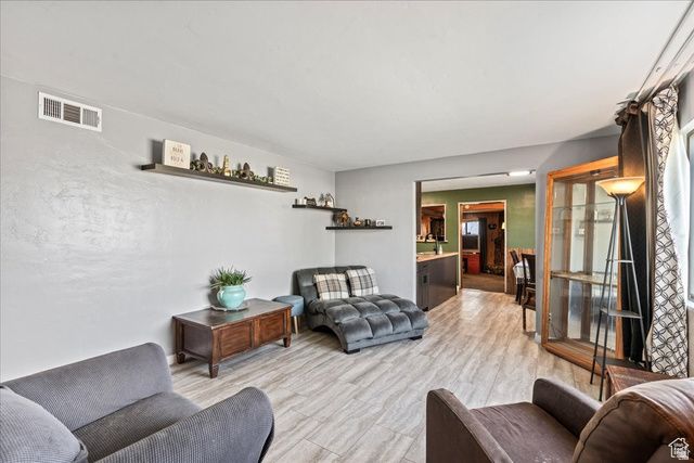 5166 S 4660 W, Salt Lake City, UT 84118