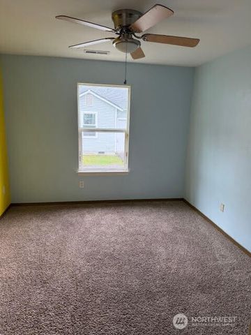 4925 41st Lane SE, Lacey, WA 98503