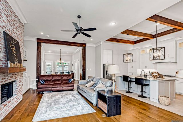 37464 Cypress Hollow Ave, Prairieville, LA 70769
