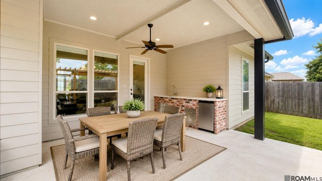 37464 Cypress Hollow Ave, Prairieville, LA 70769