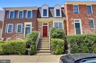 11 GROVE RIDGE CT #70, Rockville, MD 20852