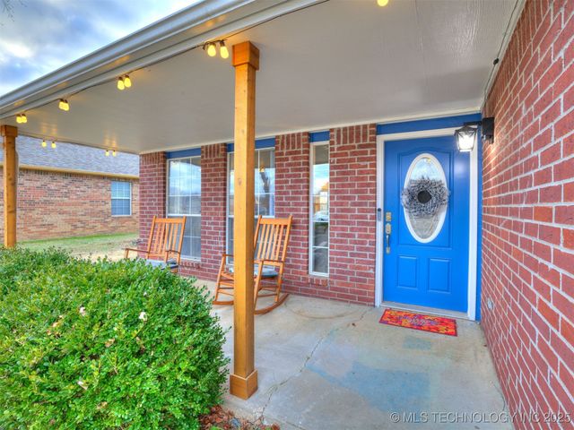 11606 N 109th East Place, Collinsville, OK 74021